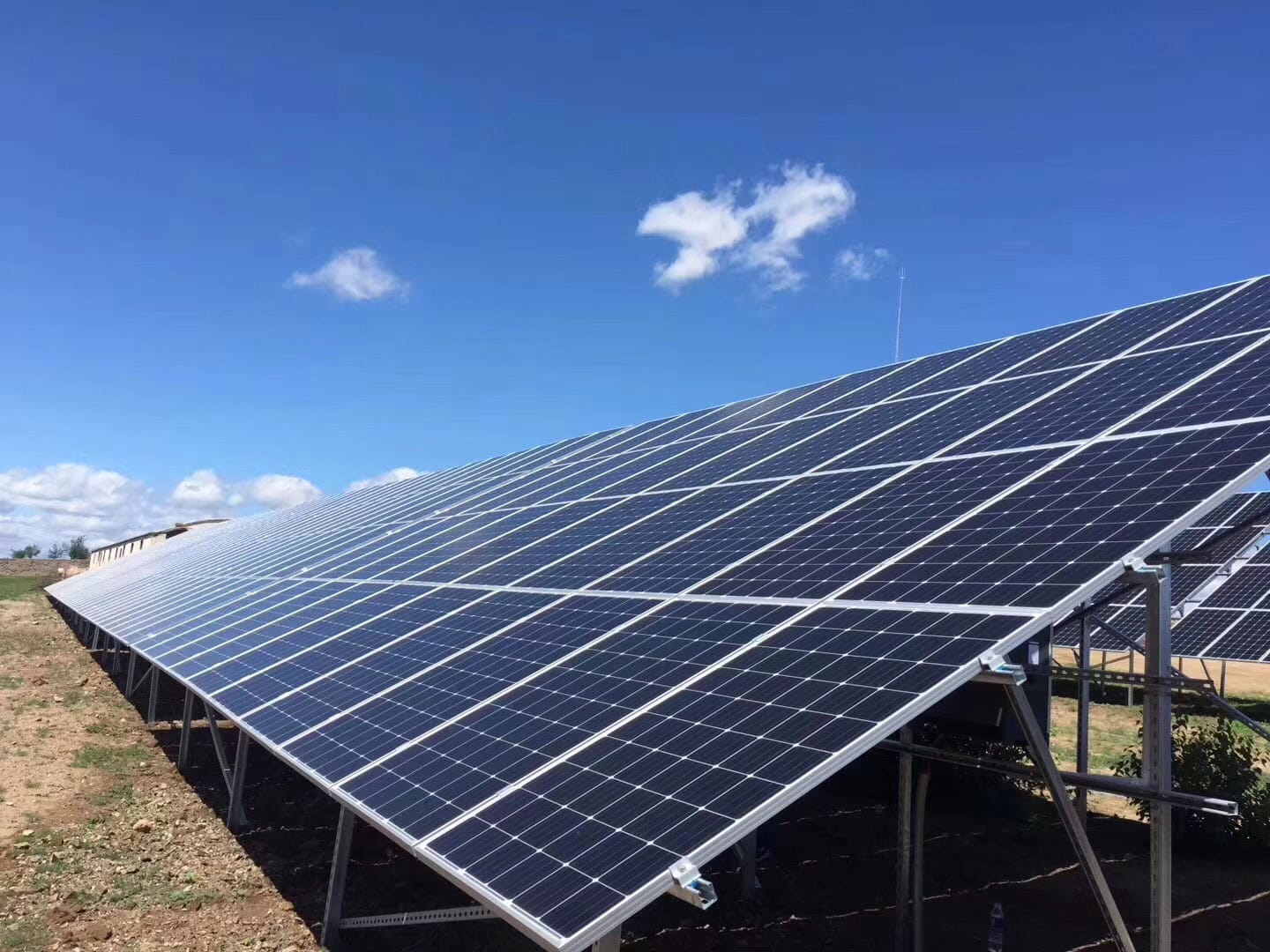 SIlicone sealant can be used for solar module side frames.