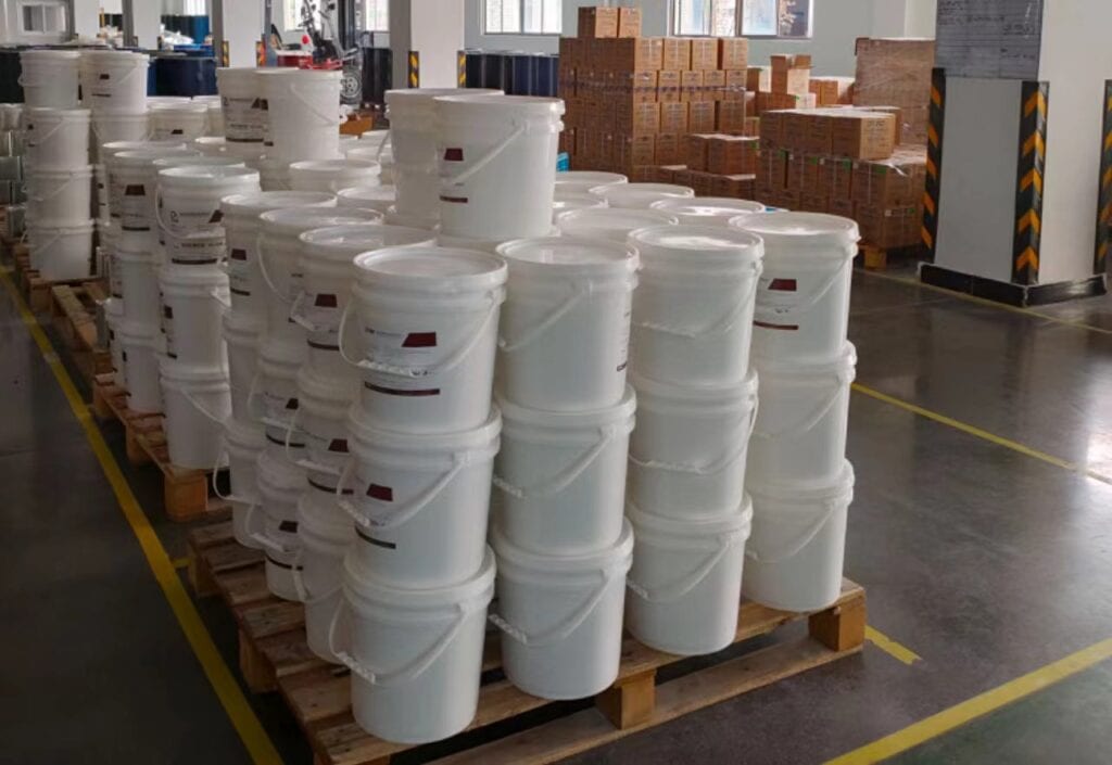 silicone sealant are stocked in the warehouse