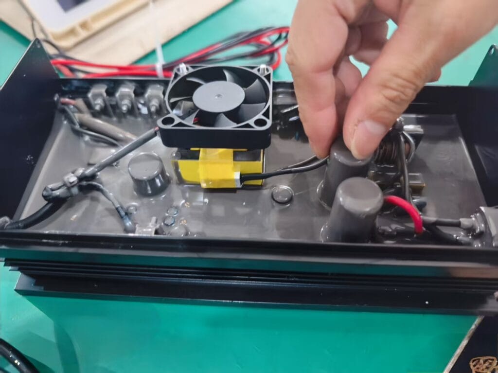 Thermally conductive potting adhesives fill gaps, enhance heat transfer in transformers and power supplies, providing insulation, mechanical protection, and guarding against dust and moisture.